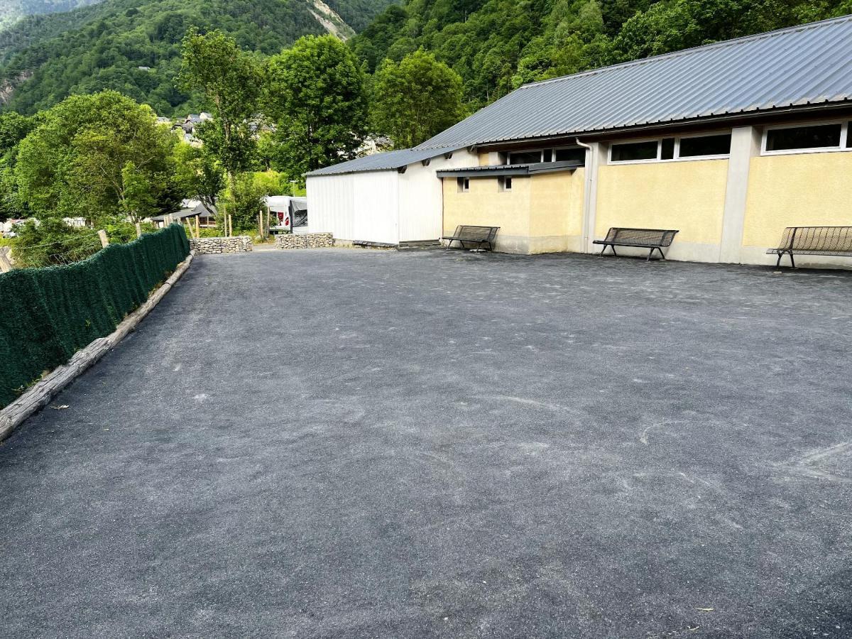 Bungalow Charmant A Cauterets Avec Vue Sur La Montagne Exteriör bild