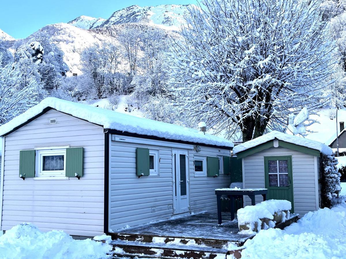 Bungalow Charmant A Cauterets Avec Vue Sur La Montagne Exteriör bild
